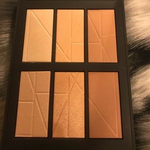 Nars highlighting and bronzing palette